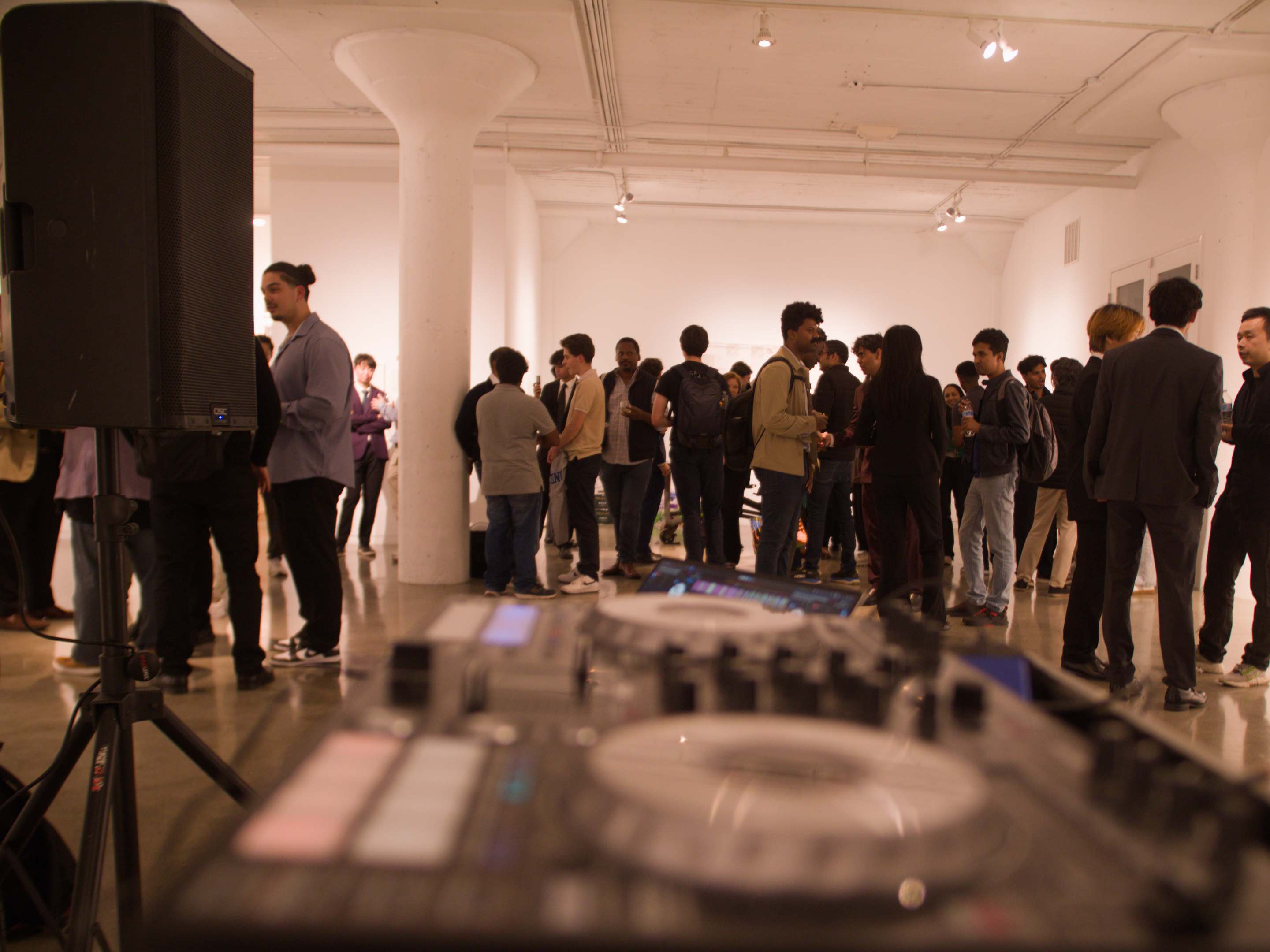 Gallery event with DJ